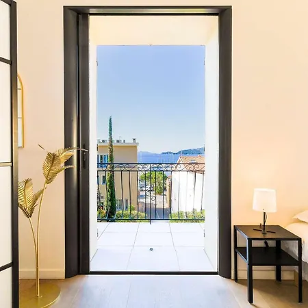 Villa Select'sohome - Pour 8 Personnes Avec Jacuzzi, Vue Et Parking Au Coeur Du Lavandou ! - Moun Pantai